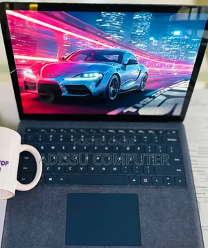 New Laptop Microsoft Surface 8GB Intel Core i5 SSD 256GB