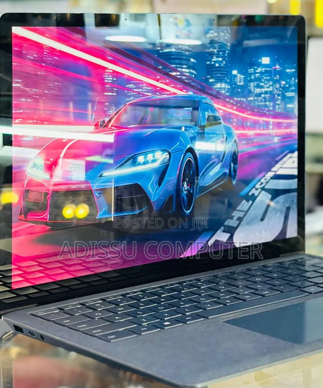 New Laptop Microsoft Surface 8GB Intel Core i5 SSD 256GB