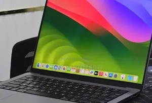New Laptop Apple MacBook Air 2022 M2 16GB Apple M2 SSD 256GB