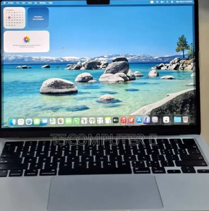 New Laptop Apple MacBook Air 2022 M2 16GB Apple M2 SSD 256GB