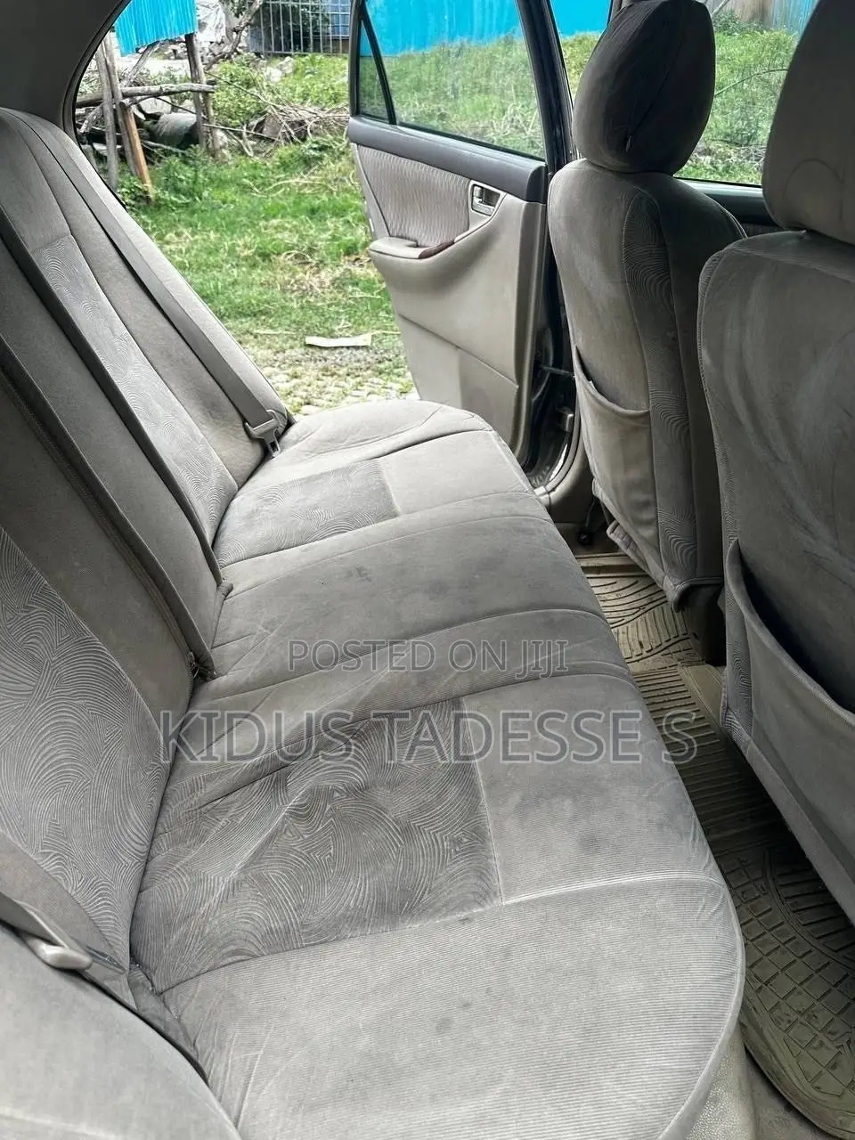 Toyota Vitz 2001 Silver