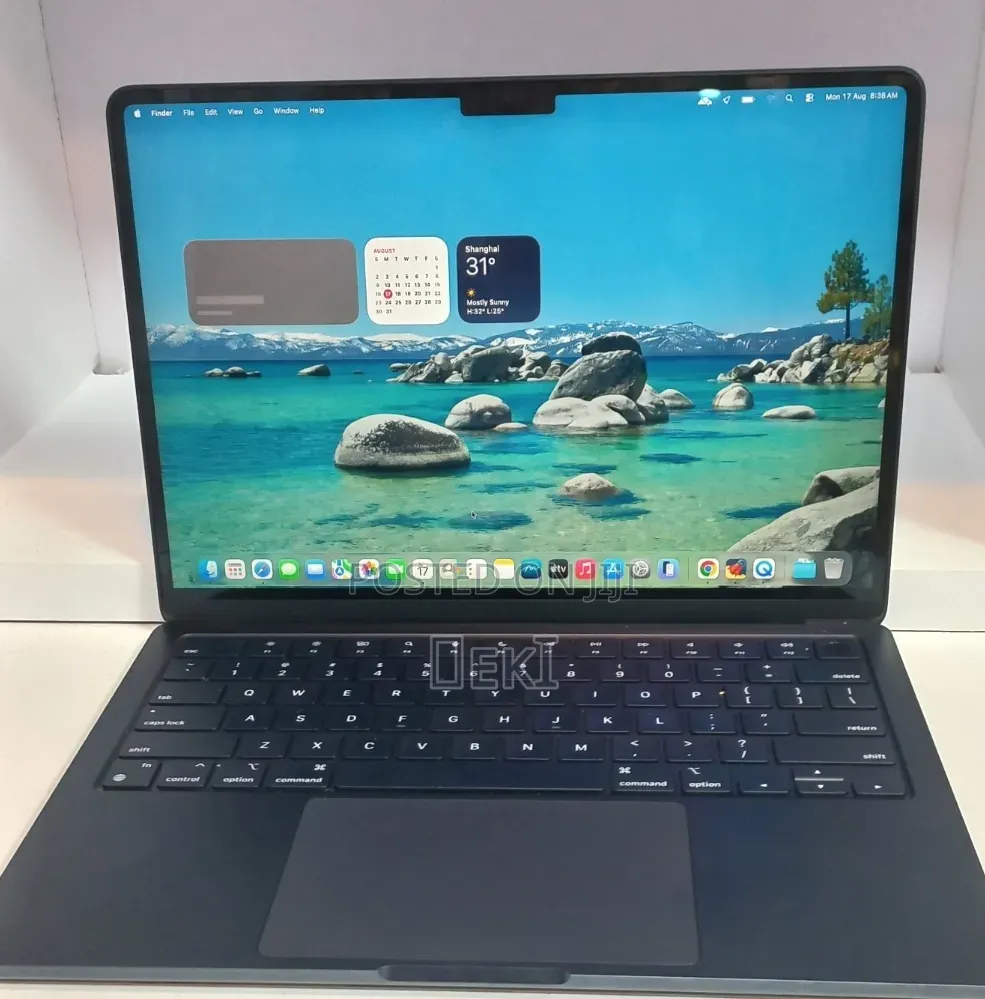 New Laptop Apple MacBook Air 2022 M2 8GB Apple M2 SSD 256GB