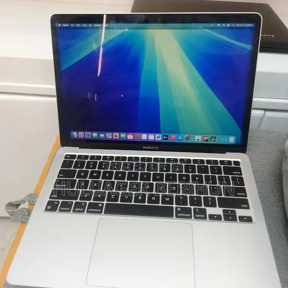New Laptop Apple MacBook Air 2020 M1 8GB Apple M1 SSD 256GB
