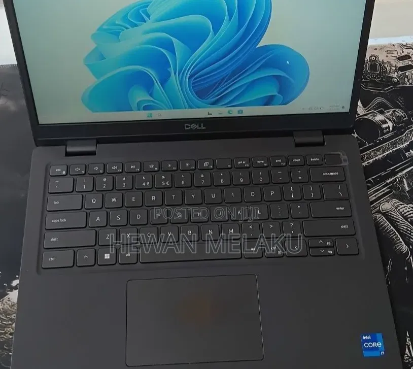 New Laptop Dell 16GB Intel Core i7 SSD 512GB