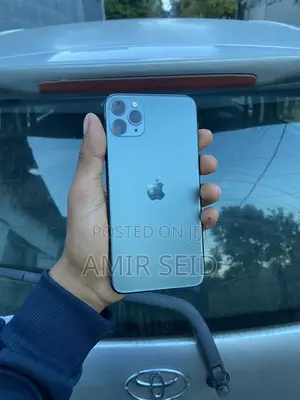 New Apple iPhone 11 Pro Max 64 GB Blue