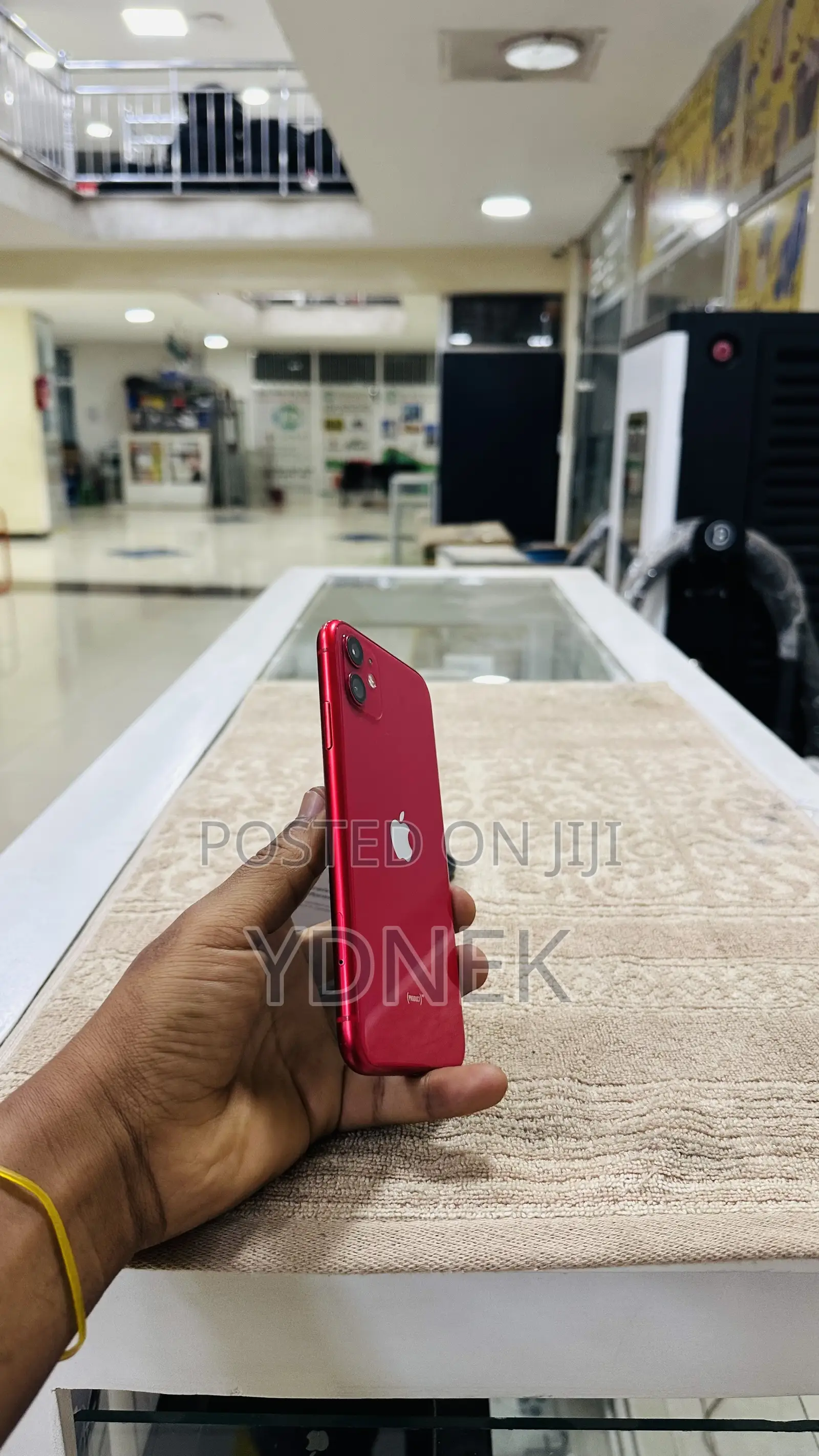 Apple iPhone 11 128 GB Red