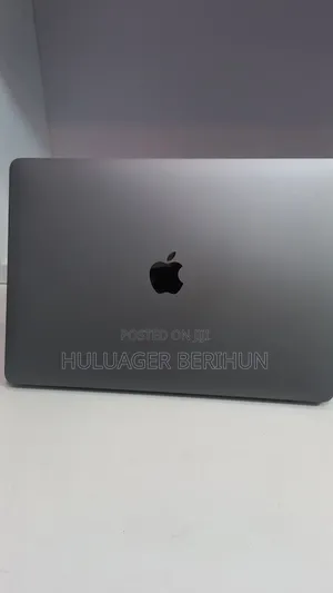 New Laptop Apple MacBook Pro 2021 M1 8GB Apple M1 SSD 512GB