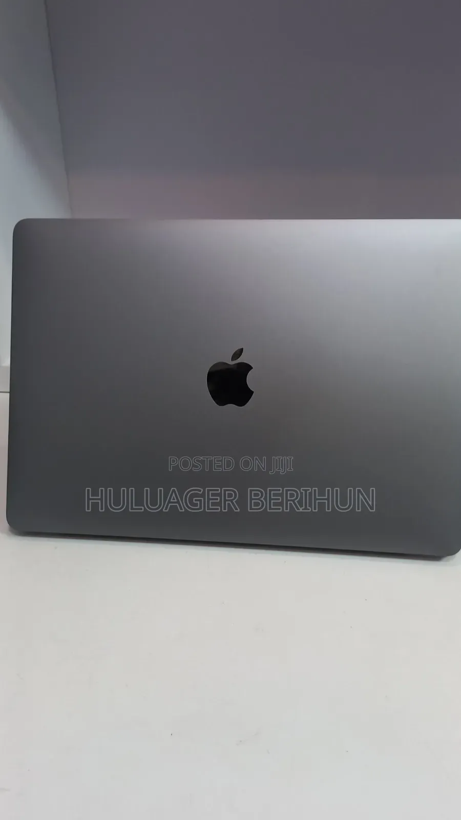 New Laptop Apple MacBook Pro 2021 M1 8GB Apple M1 SSD 512GB
