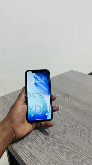 Apple iPhone 11 64 GB Black