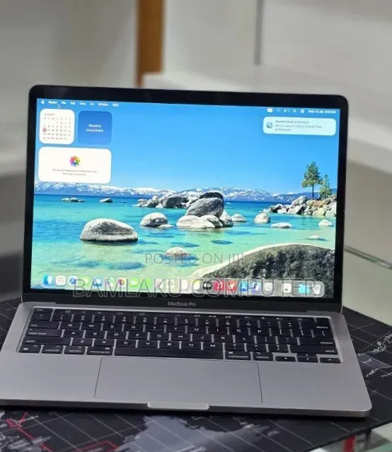 New Laptop Apple MacBook Pro 2020 M1 8GB Apple M1 Pro SSD 256GB