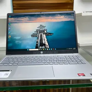 New Laptop HP Stream Notebook 8GB AMD Ryzen 5 SSD 512GB