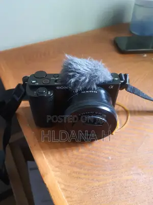 Sony ZV-E10