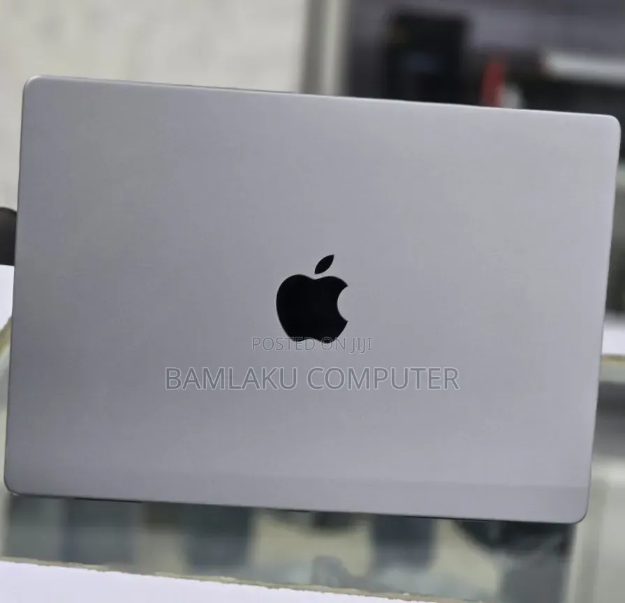 New Laptop Apple MacBook Pro 2021 M1 32GB Apple M1 Pro SSD 512GB