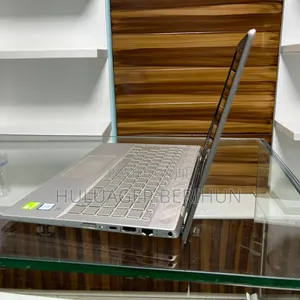 New Laptop HP Pavilion 14 8GB Intel Core i5 SSD 256GB