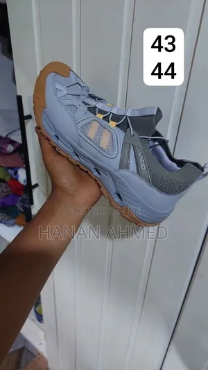 Brand Shoe