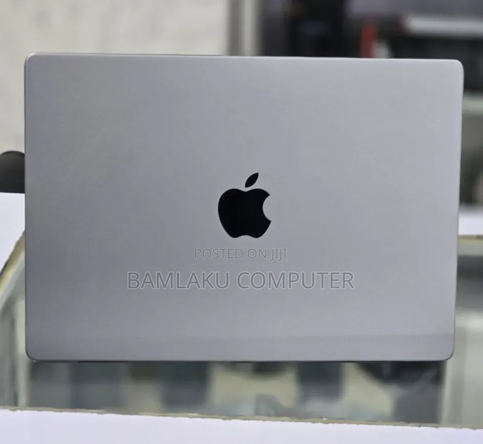 New Laptop Apple MacBook Pro 2021 M1 32GB Apple M1 Pro SSD 512GB