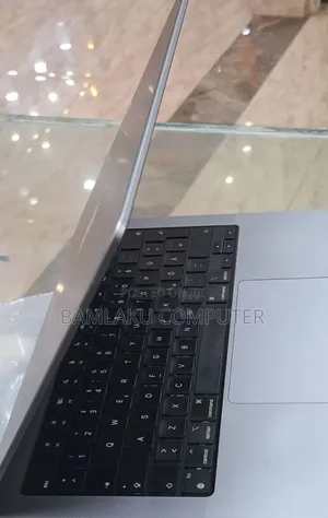 New Laptop Apple MacBook Pro 2021 M1 32GB Apple M1 Pro SSD 1T