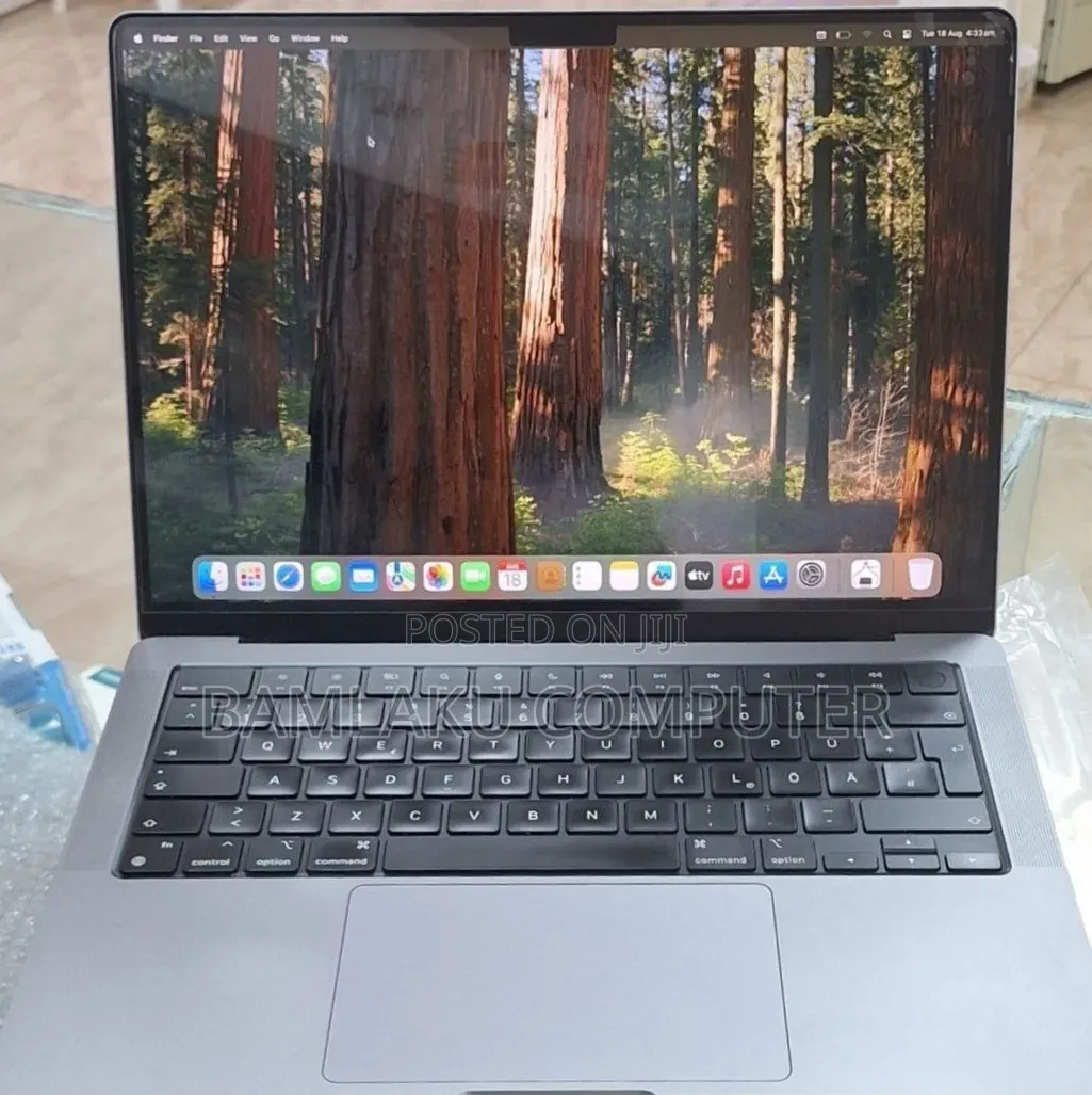 New Laptop Apple MacBook Pro 2021 M1 32GB Apple M1 Pro SSD 1T
