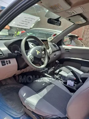 Mitsubishi L200 2007 Gray