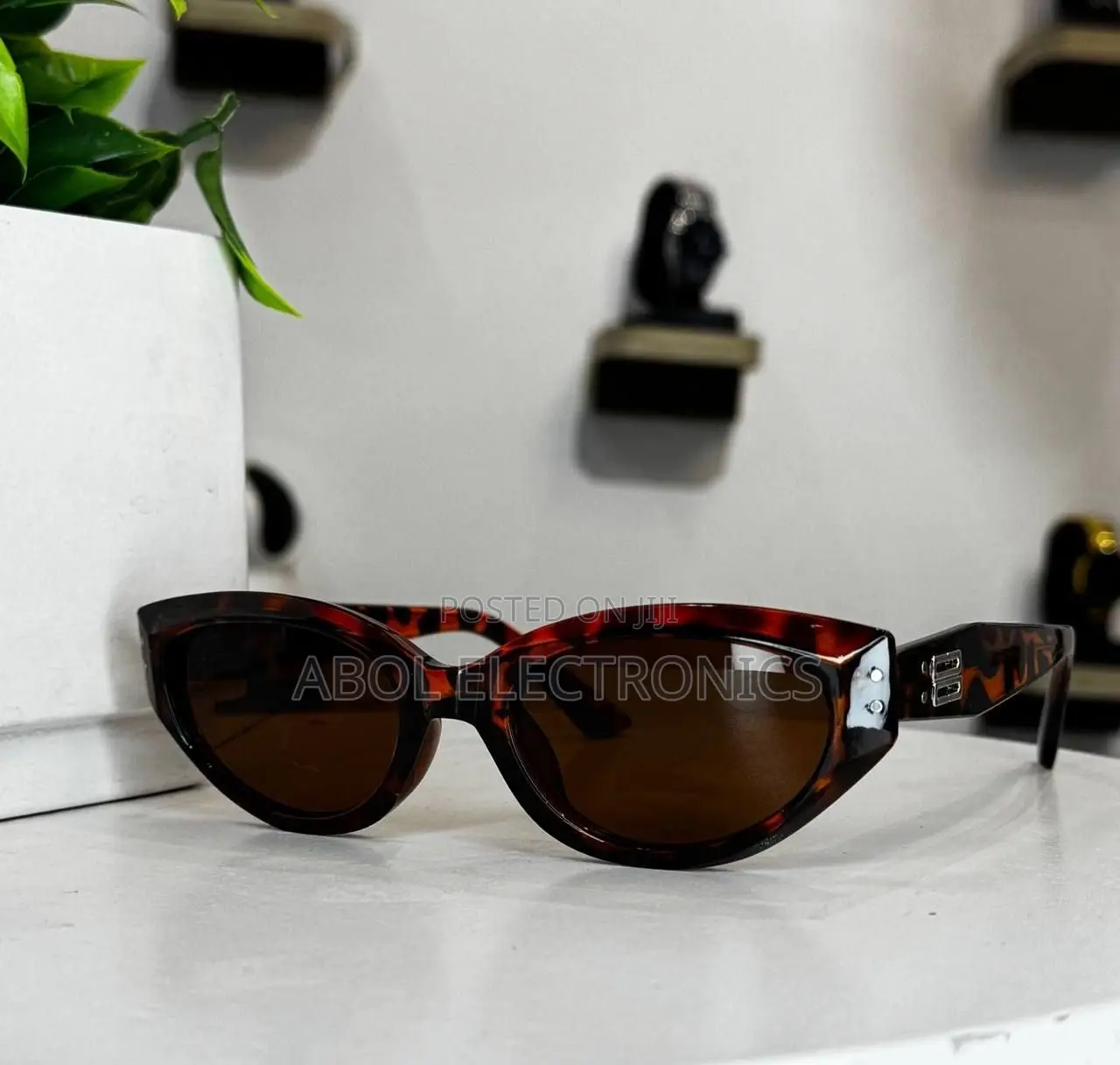 Premium Oversized Blue Navigator Sunglasses – Stylish Unisex Eyewear