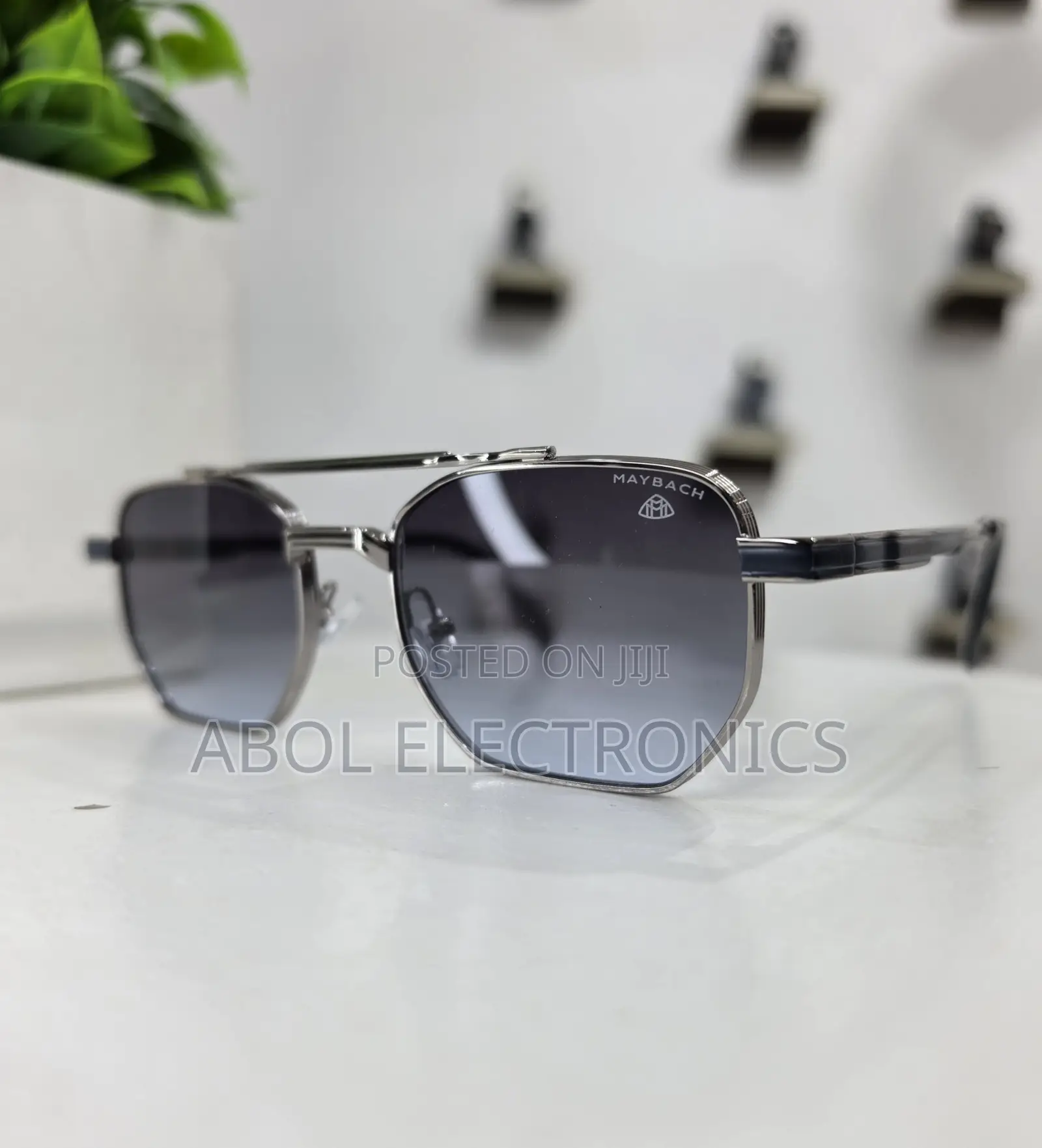 Premium Oversized Blue Navigator Sunglasses – Stylish Unisex Eyewear