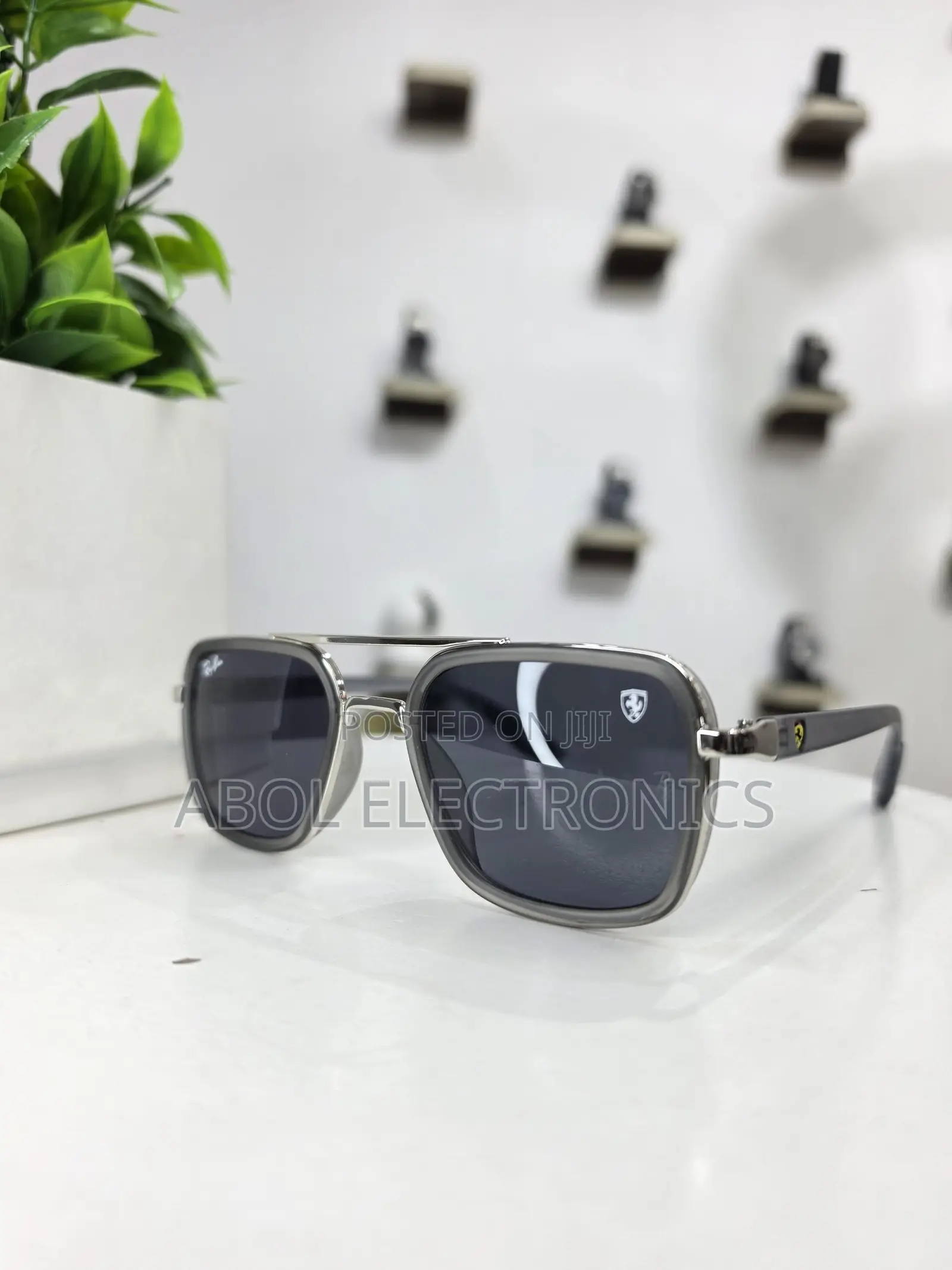 Premium Oversized Blue Navigator Sunglasses – Stylish Unisex Eyewear