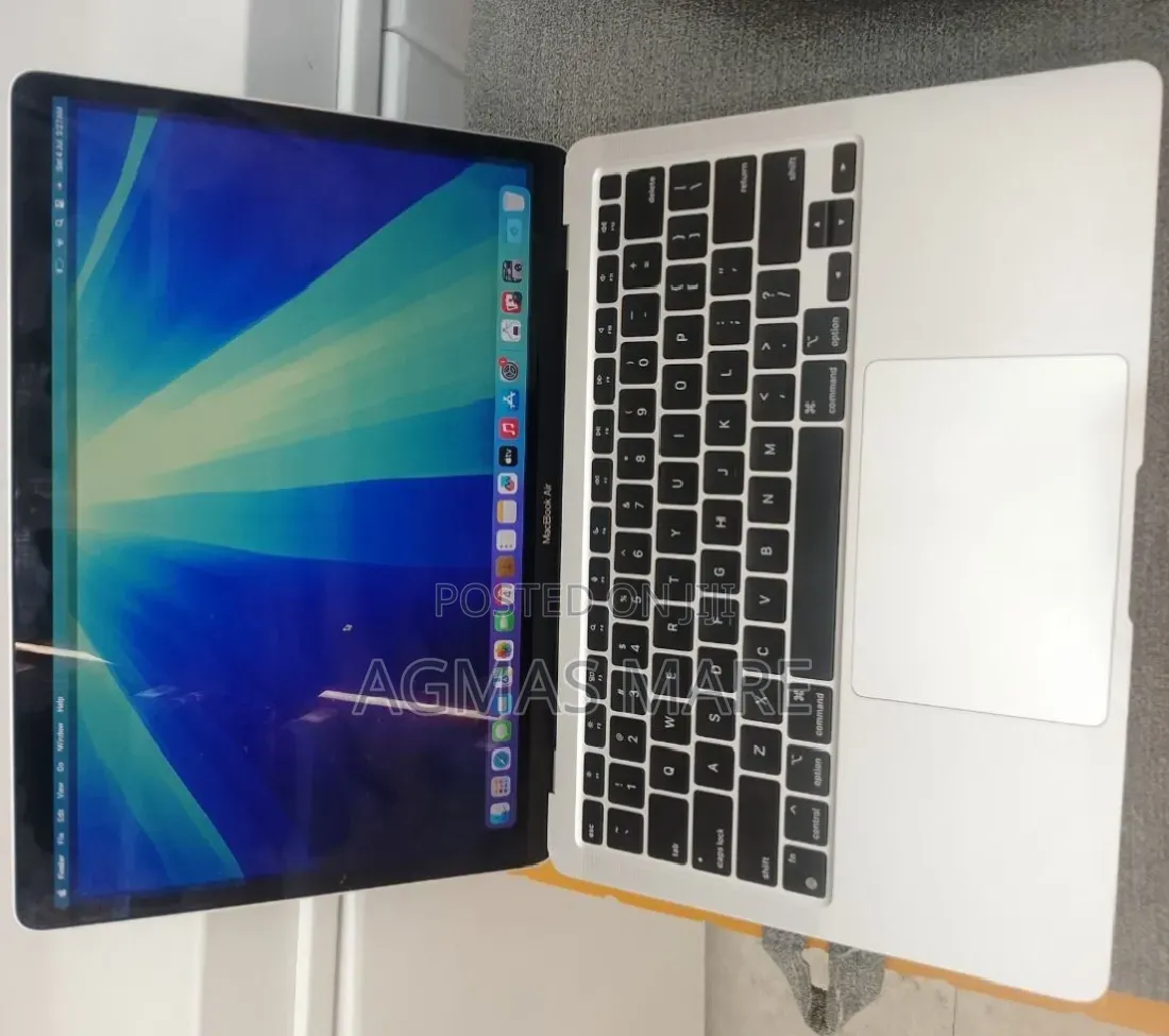 New Laptop Apple MacBook Air 2020 M1 8GB Apple M1 SSD 256GB