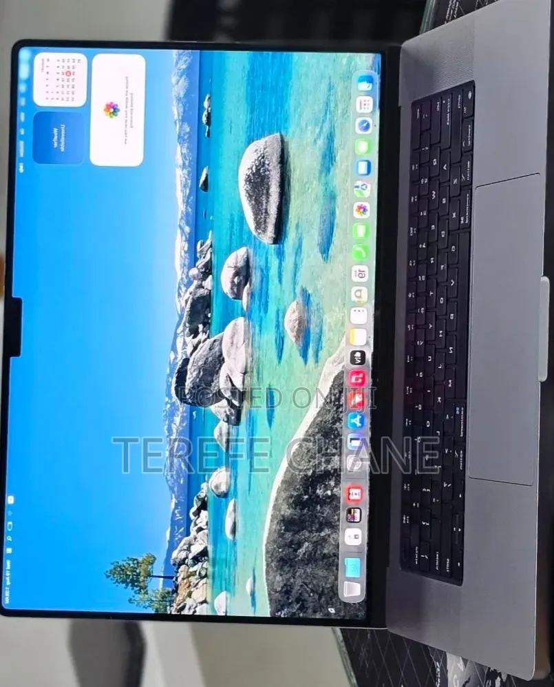 New Laptop Apple MacBook Pro 2023 M2 16GB Apple M2 SSD 512GB