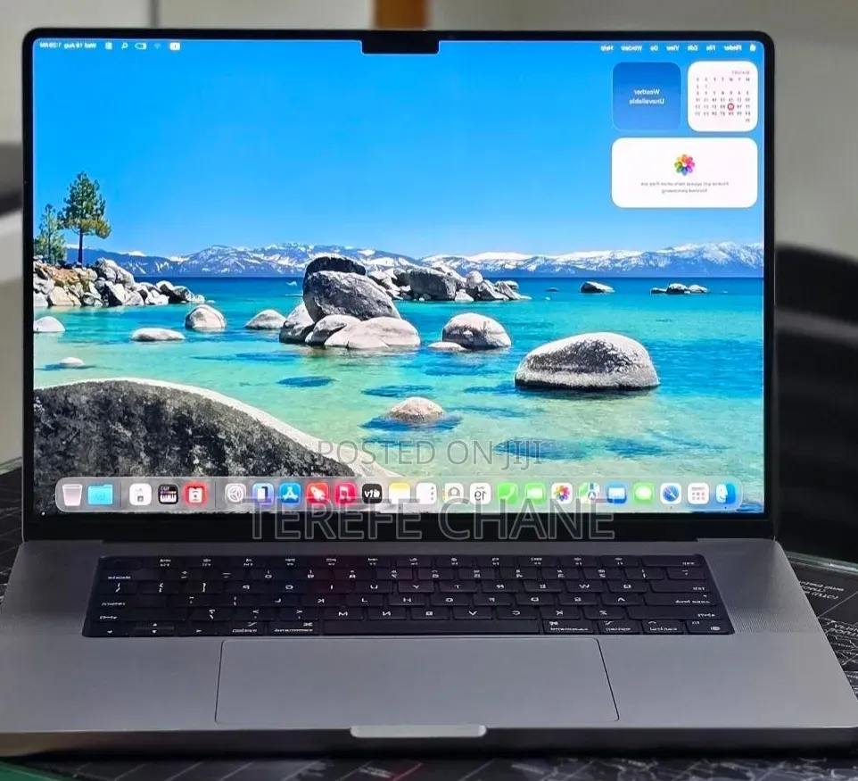 New Laptop Apple MacBook Pro 2023 M2 16GB Apple M2 SSD 512GB