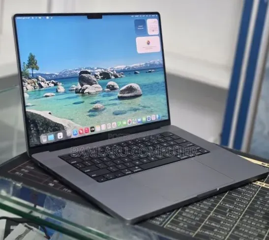 New Laptop Apple MacBook Pro 2021 M1 Max 64GB Apple M1 Max SSD 1T