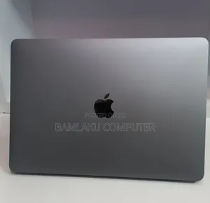New Laptop Apple MacBook Pro 2020 8GB Apple M1 Pro SSD 256GB