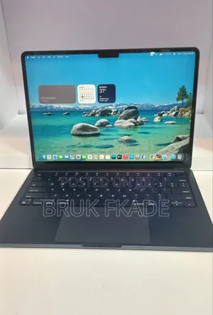 New Laptop Apple MacBook Air 2022 M2 8GB Apple M2 SSD 256GB