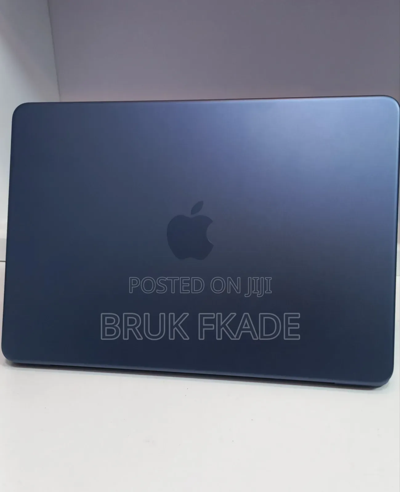 New Laptop Apple MacBook Neo 2026 8GB Intel Core i5 SSD 256GB