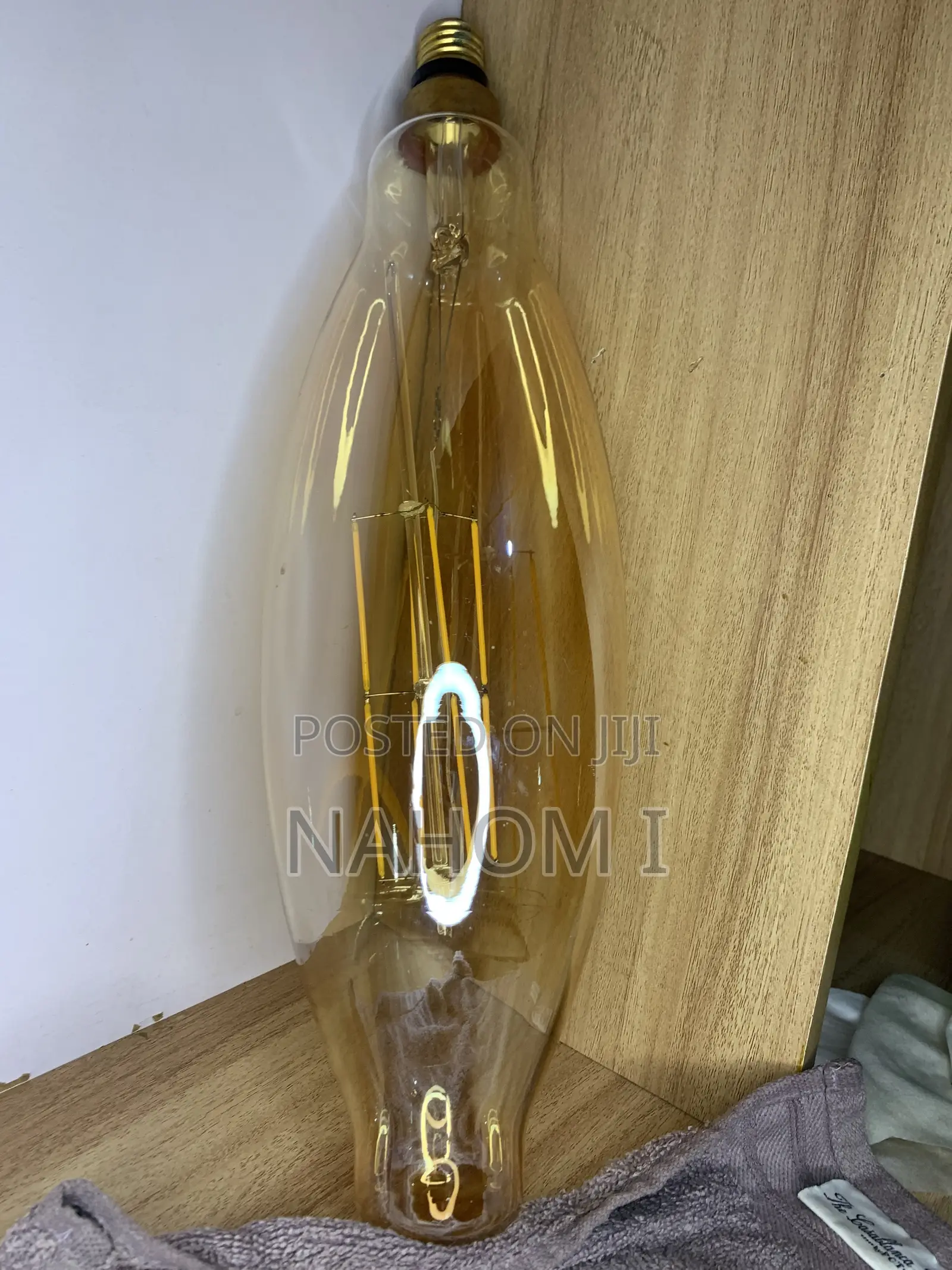 LED Amber Filament (Energy-Saving, Long Life, Warm Golden Glow).