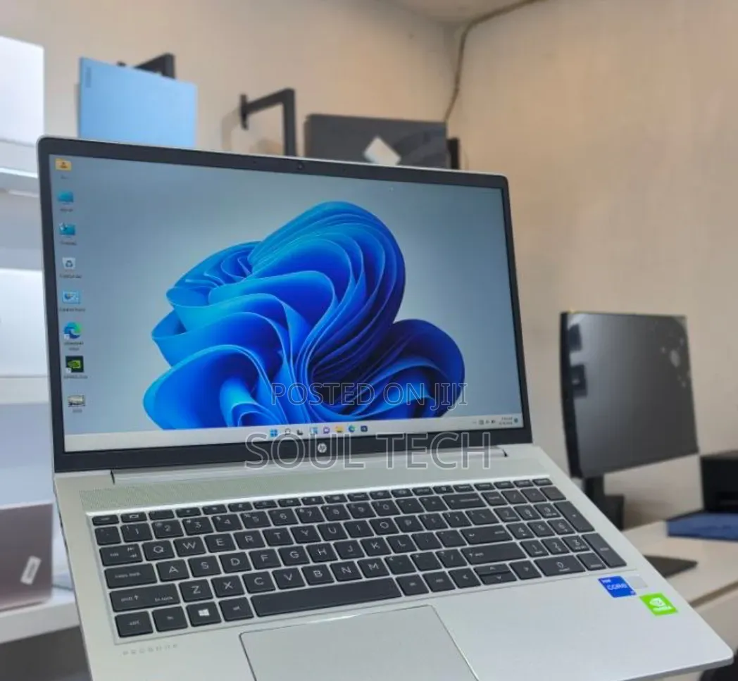 New Laptop HP ProBook 450 G8 16GB Intel Core i7 SSD 512GB