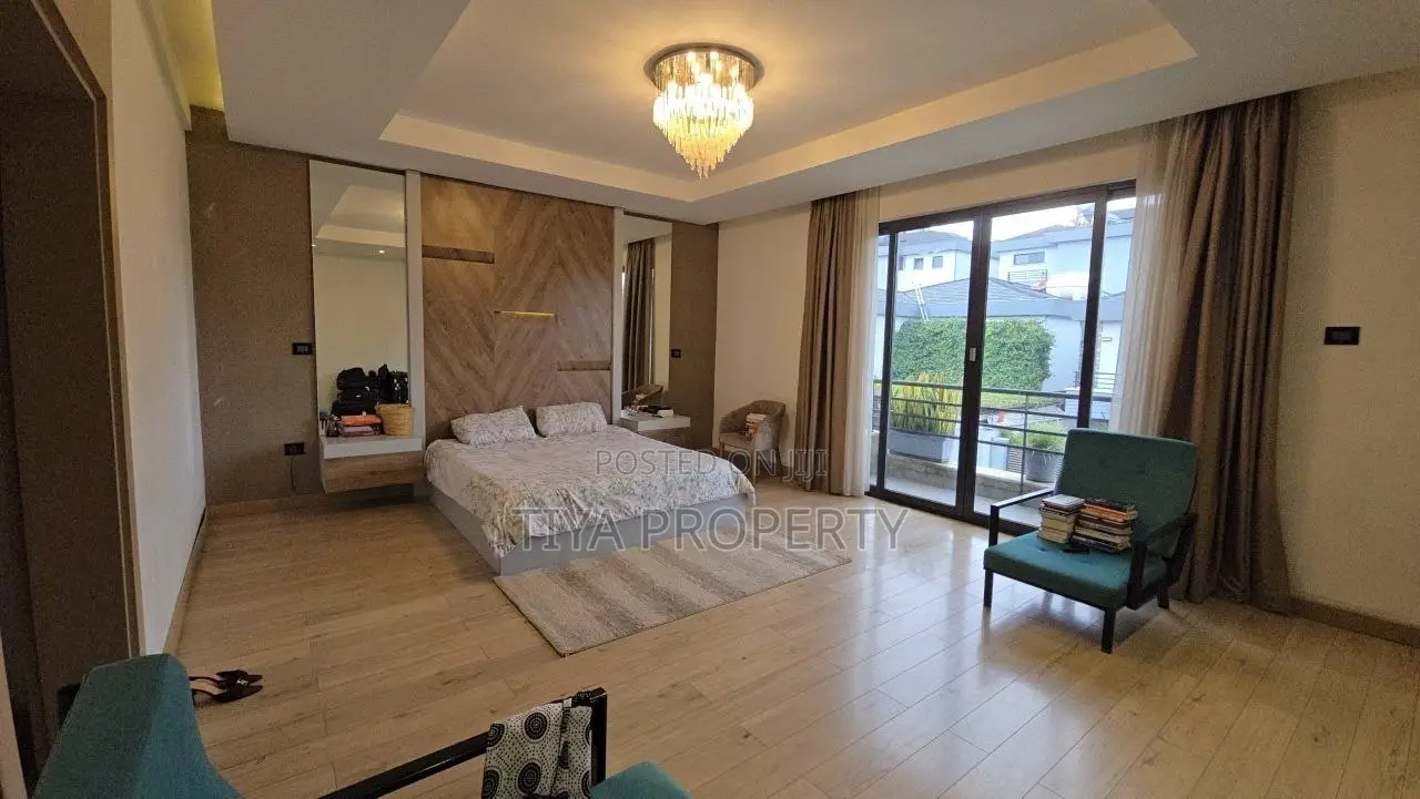 Furnished 4bdrm Villa in Bole for rent