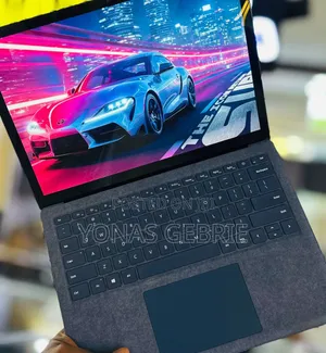 New Laptop Microsoft Surface 8GB Intel Core i5 SSD 256GB