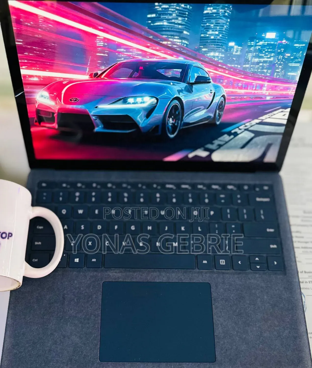 New Laptop Microsoft Surface 8GB Intel Core i5 SSD 256GB