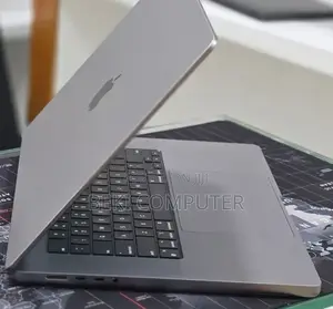 New Laptop Apple MacBook Pro 2023 M2 Pro 16GB Apple M2 SSD 512GB