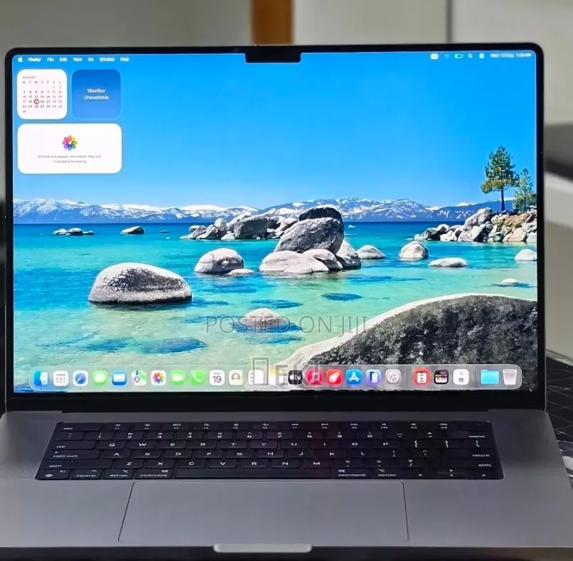 New Laptop Apple MacBook Pro 2023 M2 Pro 16GB Apple M2 SSD 512GB