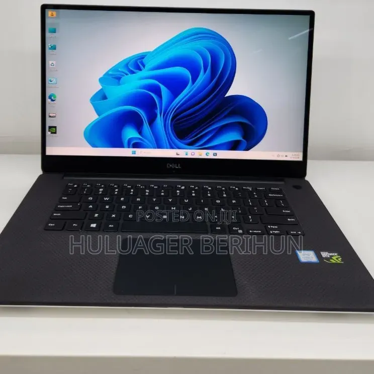 New Laptop Dell XPS 15 16GB Intel Core i7 SSD 512GB