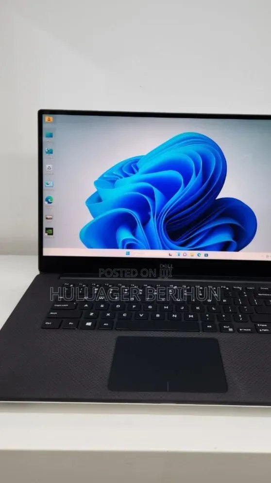 New Laptop Dell XPS 15 16GB Intel Core i7 SSD 512GB