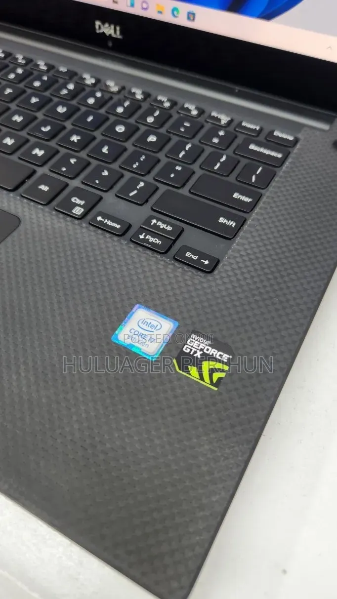 New Laptop Dell XPS 15 16GB Intel Core i7 SSD 512GB