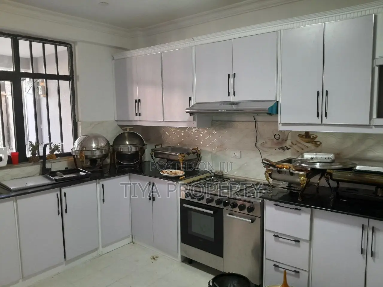 Furnished 6bdrm Villa in Bole for rent