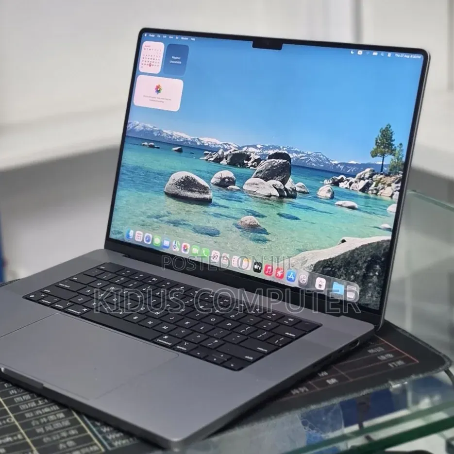 New Laptop Apple MacBook Pro 2021 M1 Max 64GB Apple M1 SSD 1T