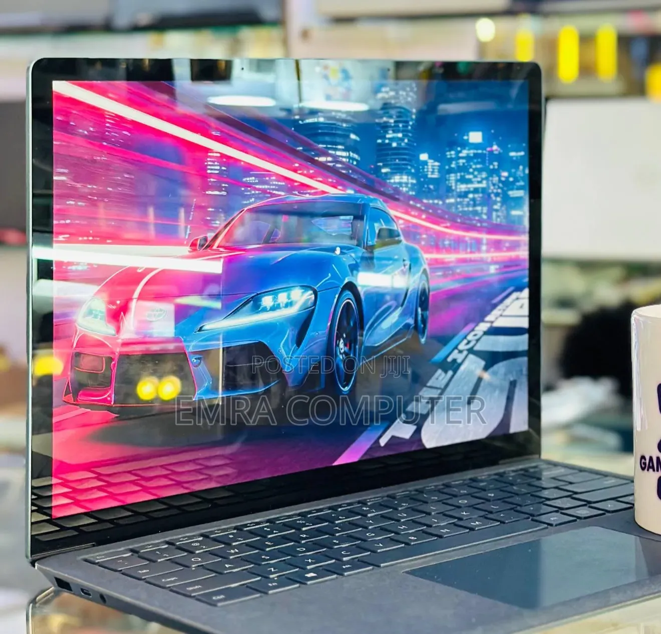 New Laptop Microsoft Surface 8GB Intel Core i5 SSD 256GB