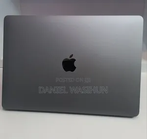 New Laptop Apple MacBook Pro 2021 M1 8GB Apple M1 Pro SSD 256GB