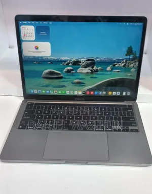 New Laptop Apple MacBook Pro 2021 M1 8GB Apple M1 Pro SSD 256GB