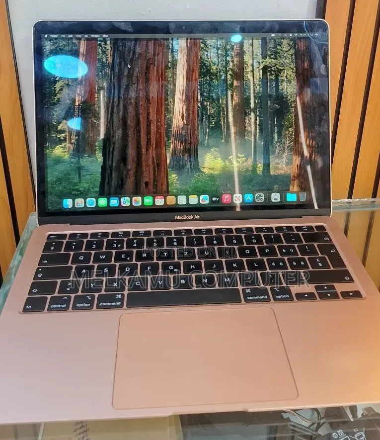 New Laptop Apple MacBook Air 2020 8GB Intel Core i5 SSD 256GB