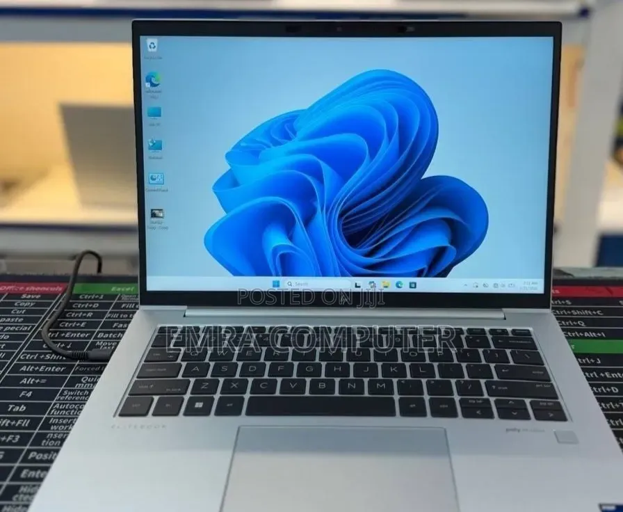New Laptop HP EliteBook 840 10 16GB Intel Core i7 SSD 512GB